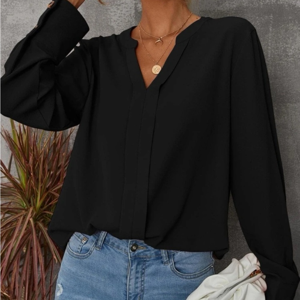 New black long sleeve top